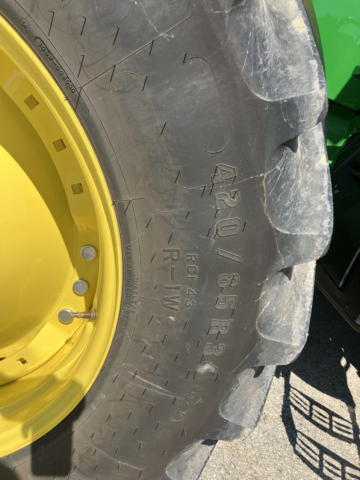 2024 John Deere 8R 370 Image 10