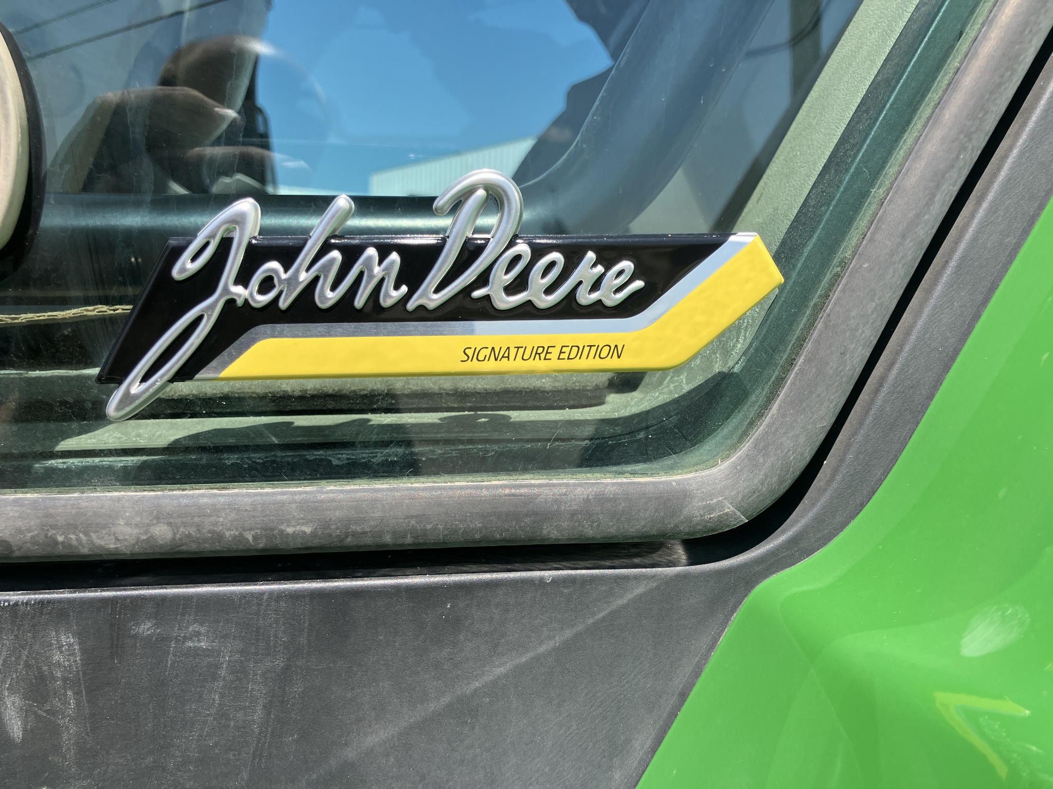 2024 John Deere 8R 370 Image 11