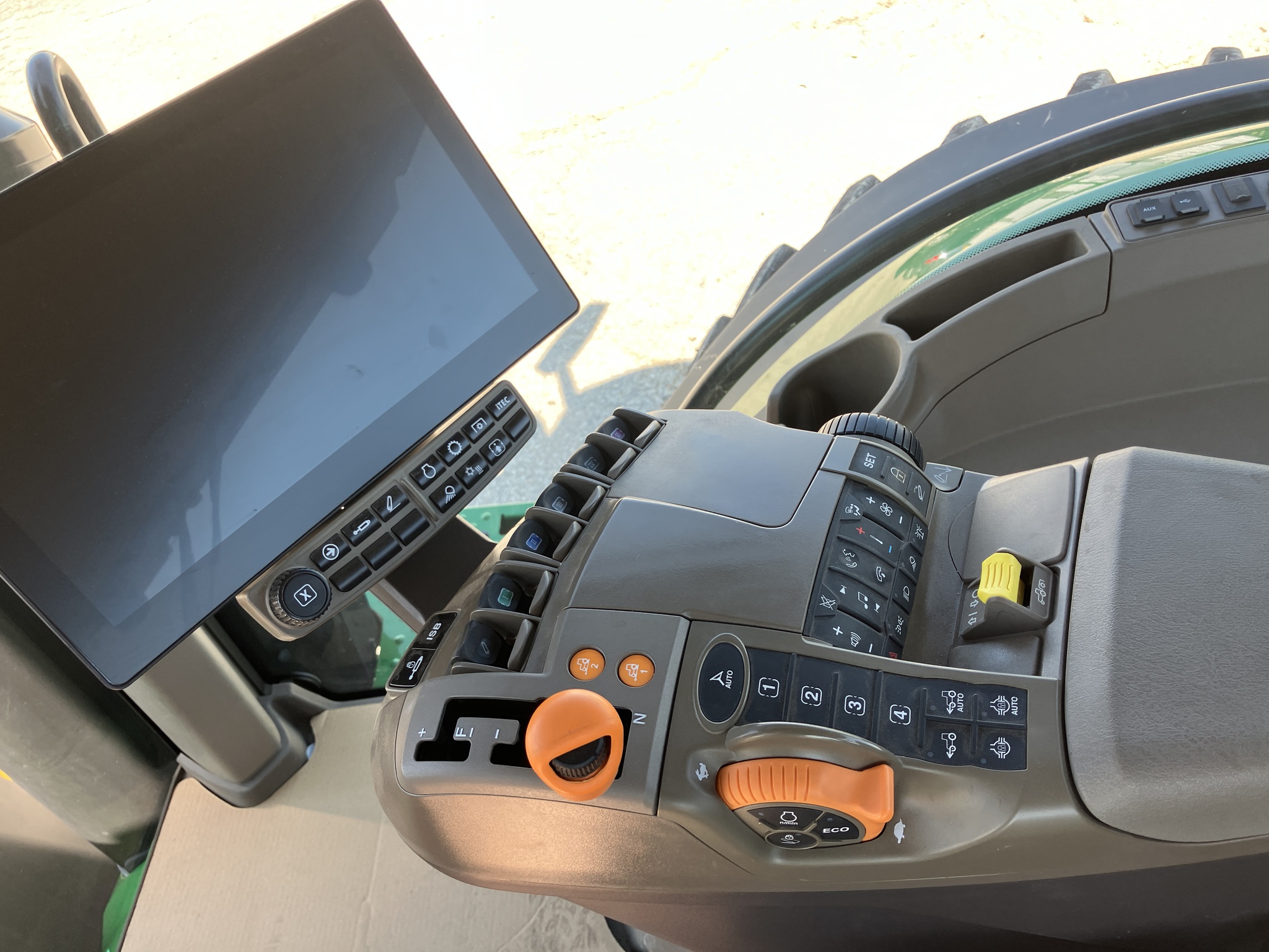 2024 John Deere 8R 370 Image 21
