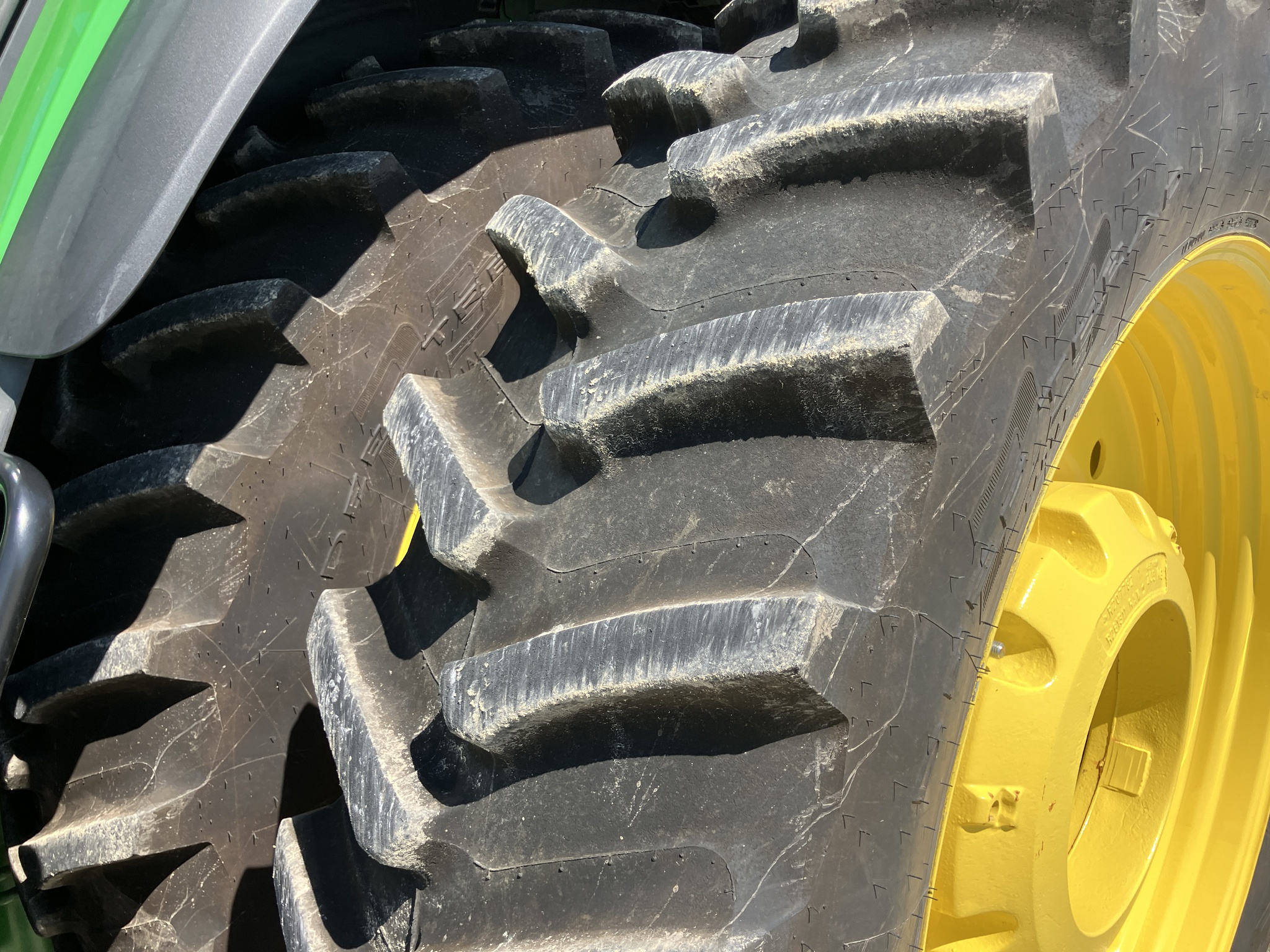 2024 John Deere 8R 370 Image 12