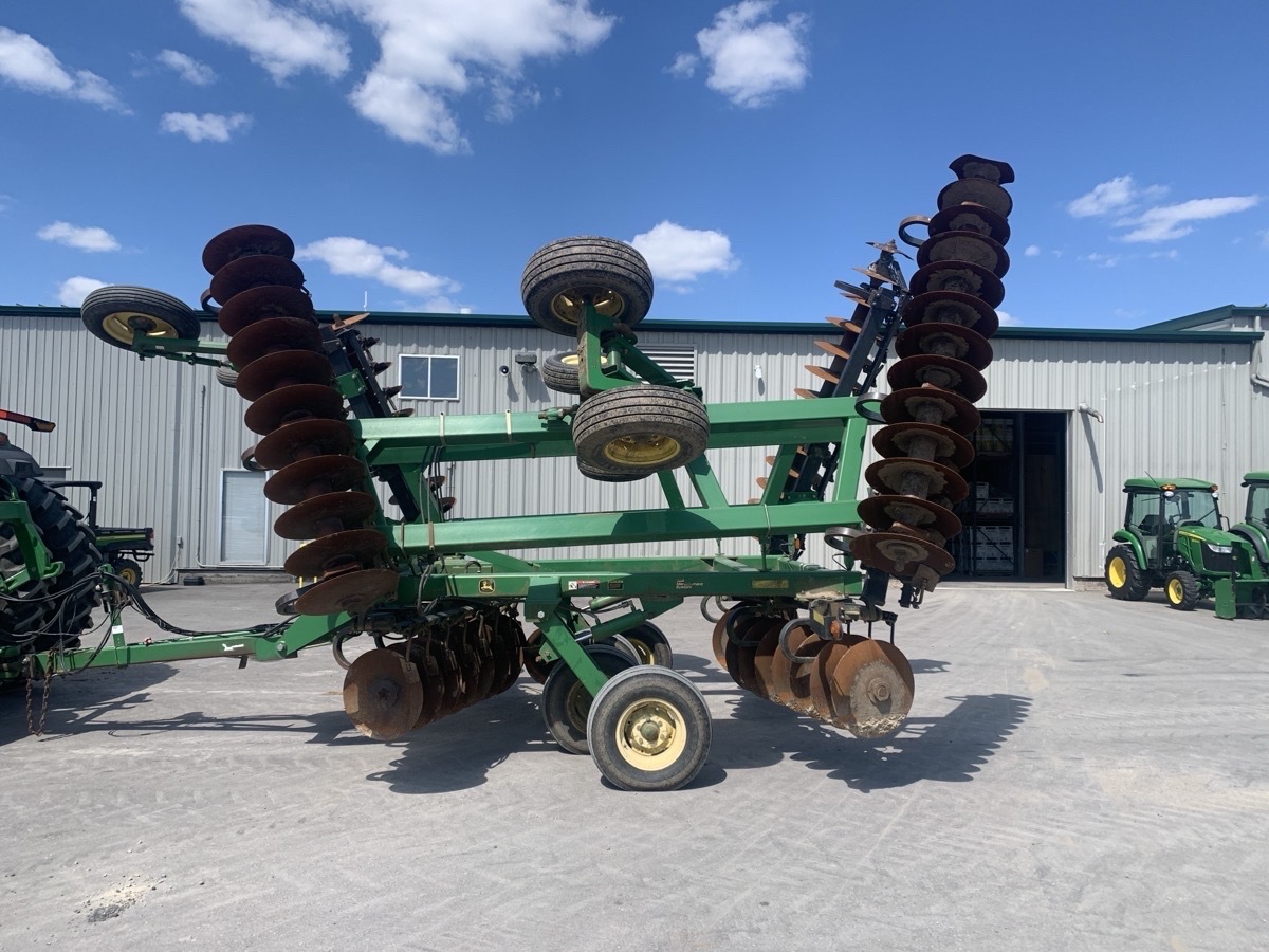 2003 John Deere 637 Image 1