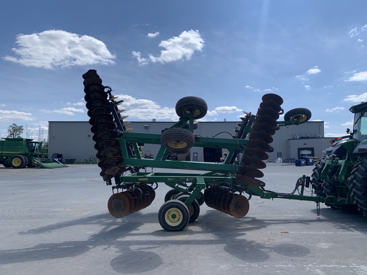 2003 John Deere 637 Image 4