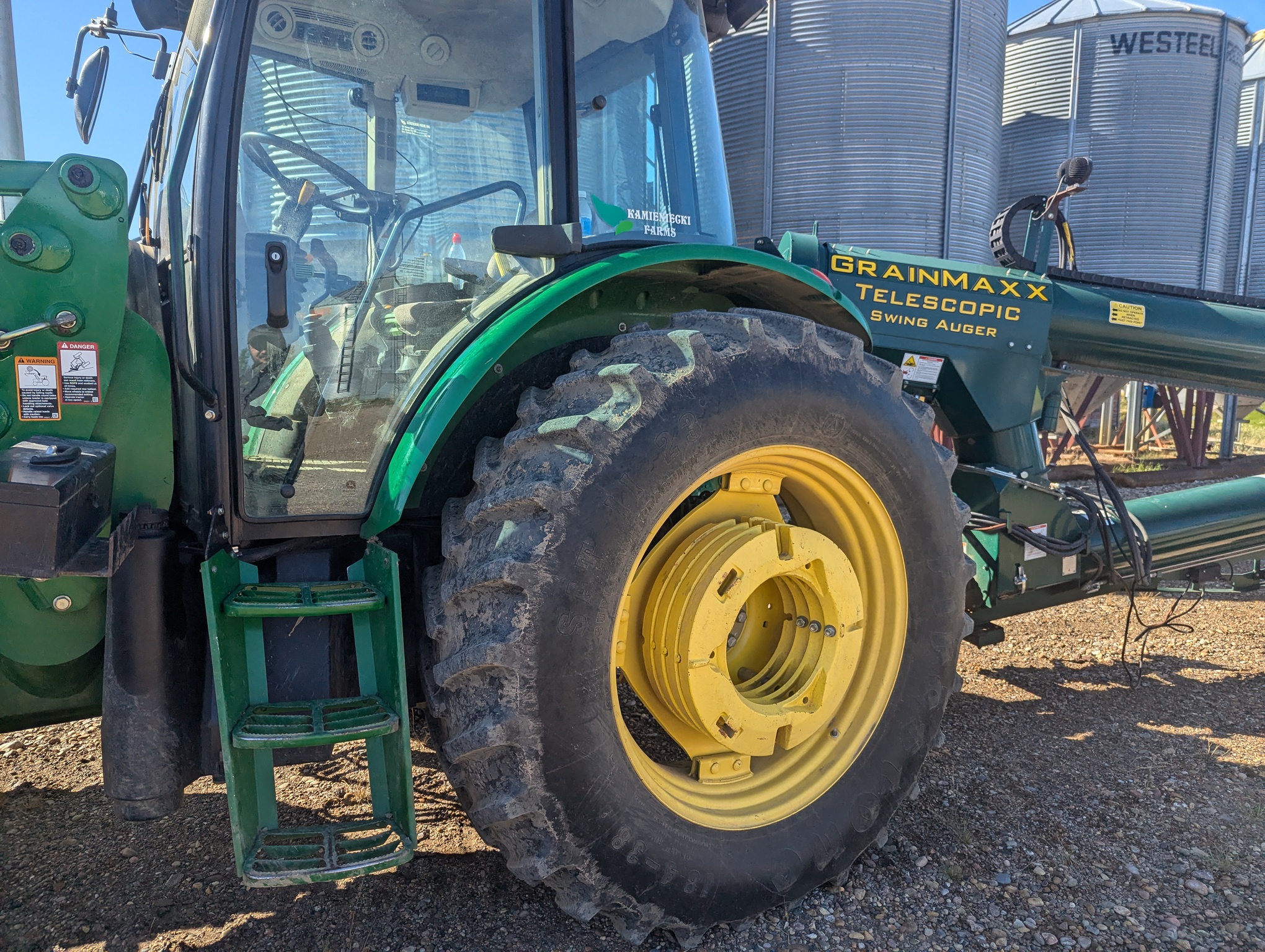 2012 John Deere 6140D Image 4