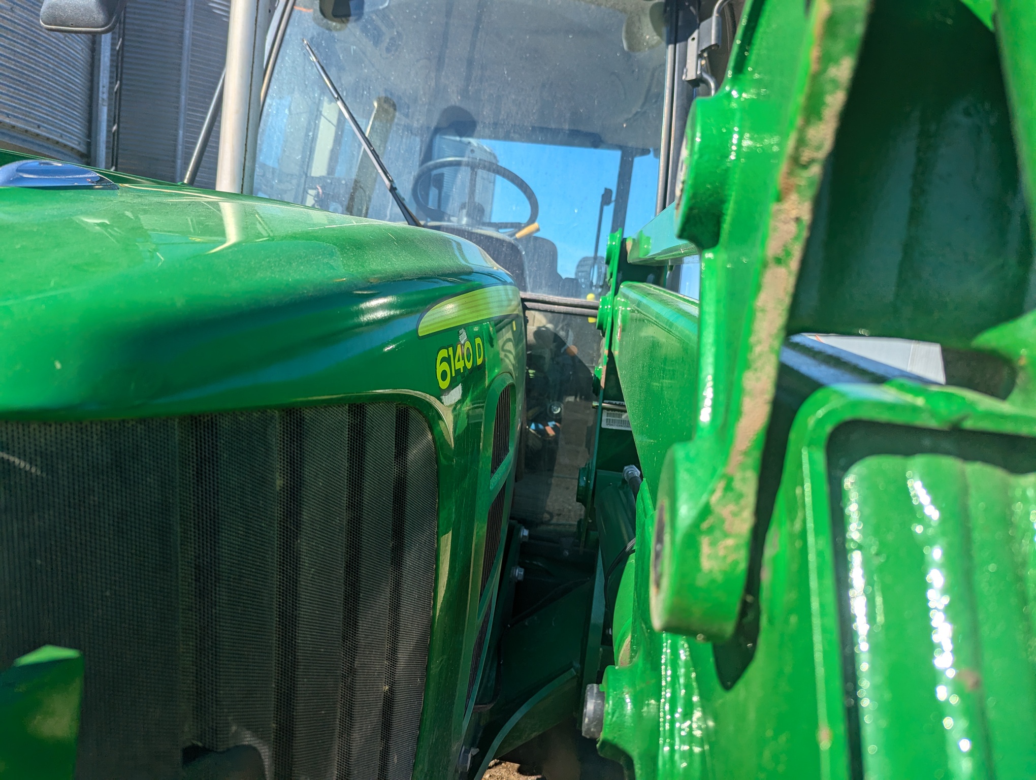 2012 John Deere 6140D Image 9