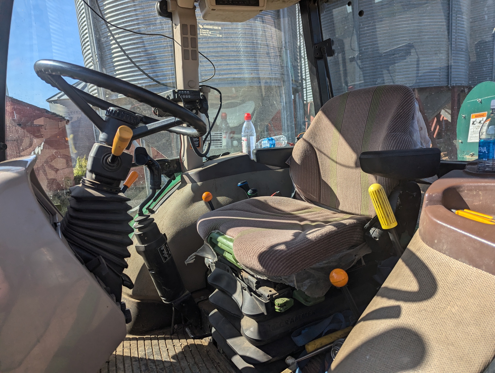 2012 John Deere 6140D Image 5
