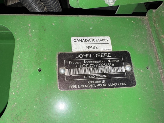 Used 2023 John Deere X9 1000 Combines at Horizon Ag & Turf in Vermilion, AB - Photo3