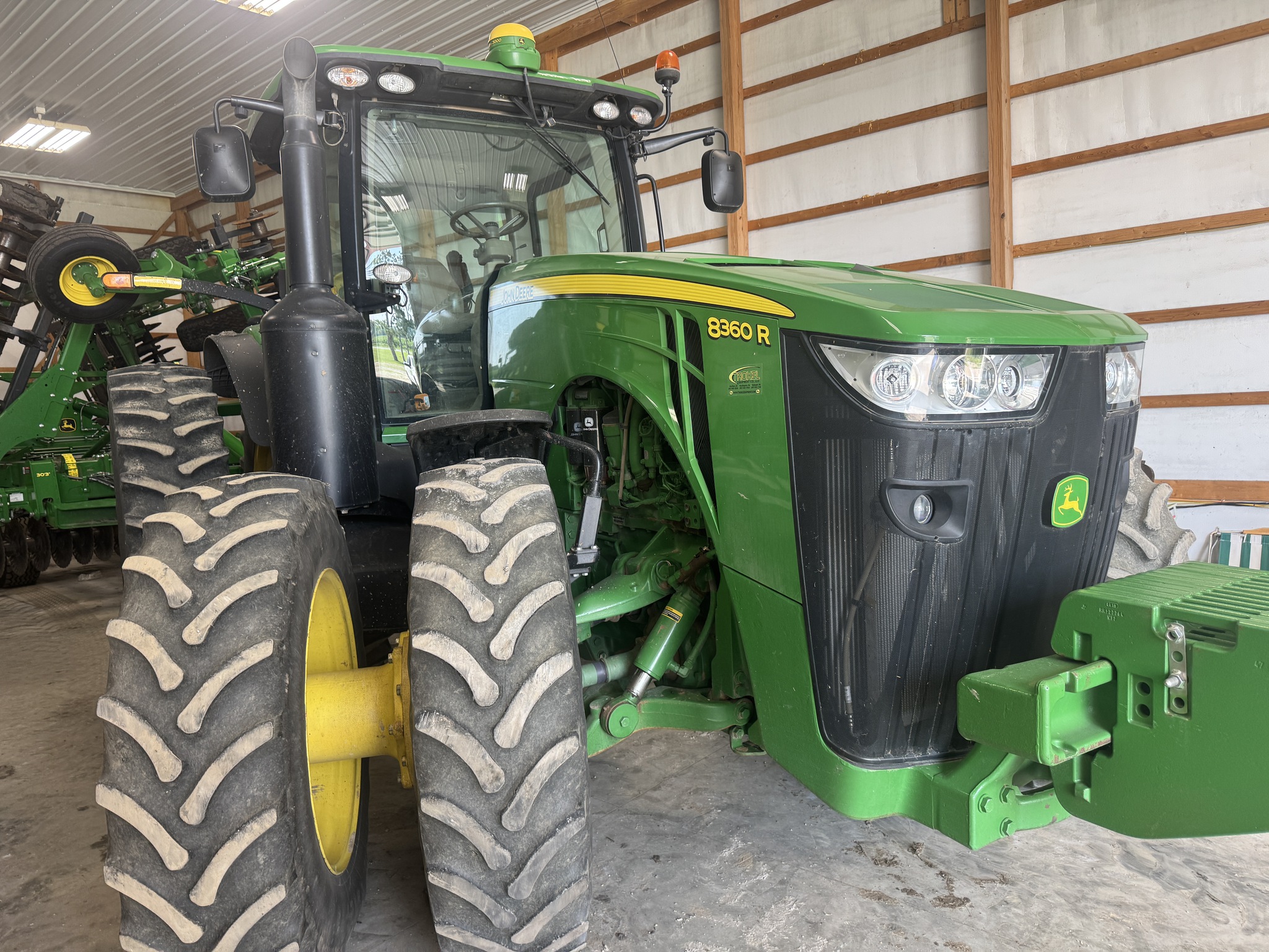 2012 John Deere 8360R Image 3