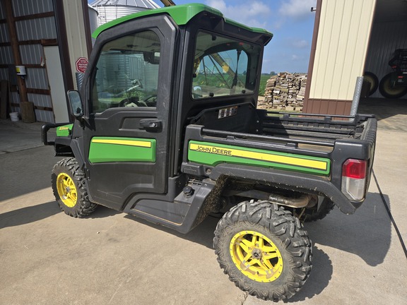 Photo of 2020 John Deere XUV 835R