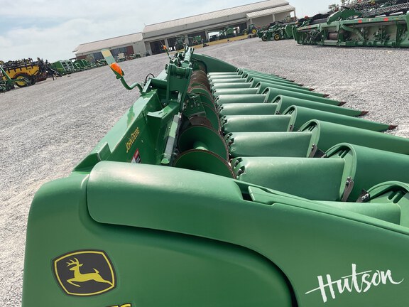 Photo of 2020 John Deere 712FC