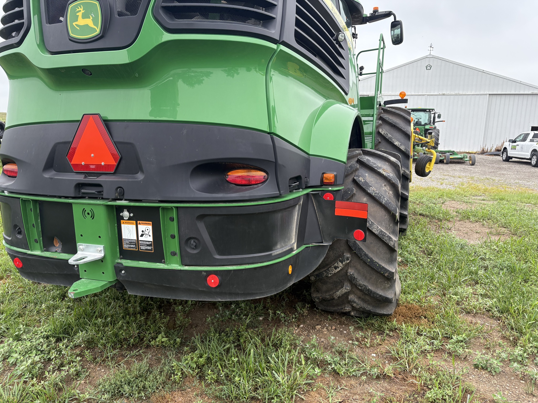 2023 John Deere 9900 Image 8