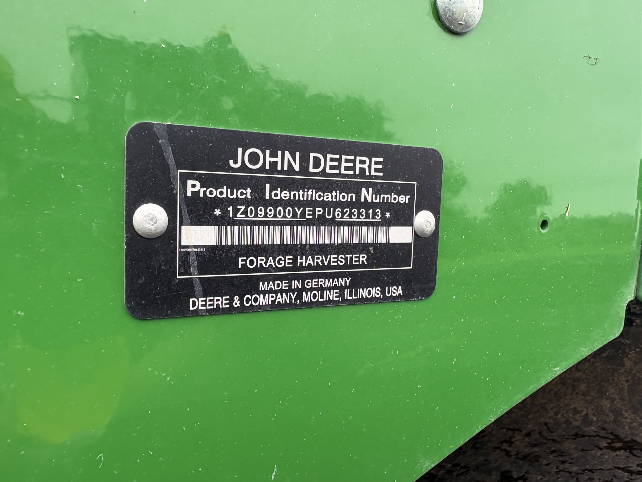 2023 John Deere 9900 Image 13