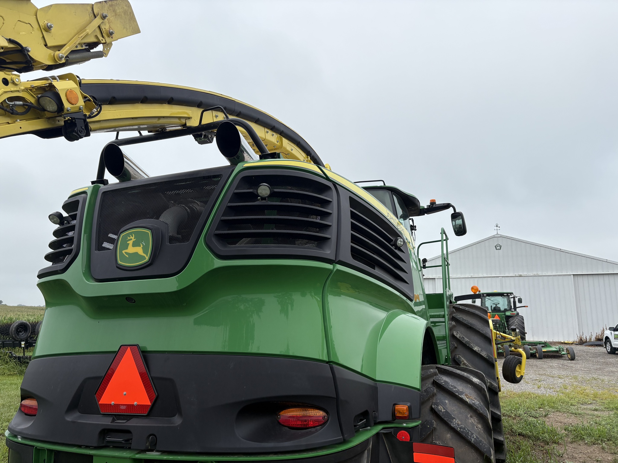 2023 John Deere 9900 Image 9