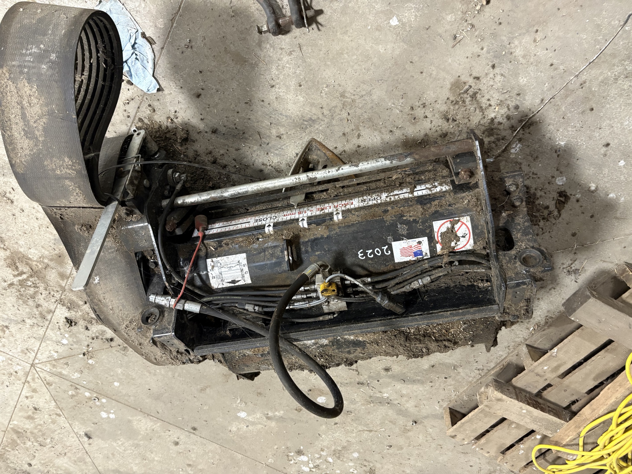 2023 John Deere 9900 Image 29