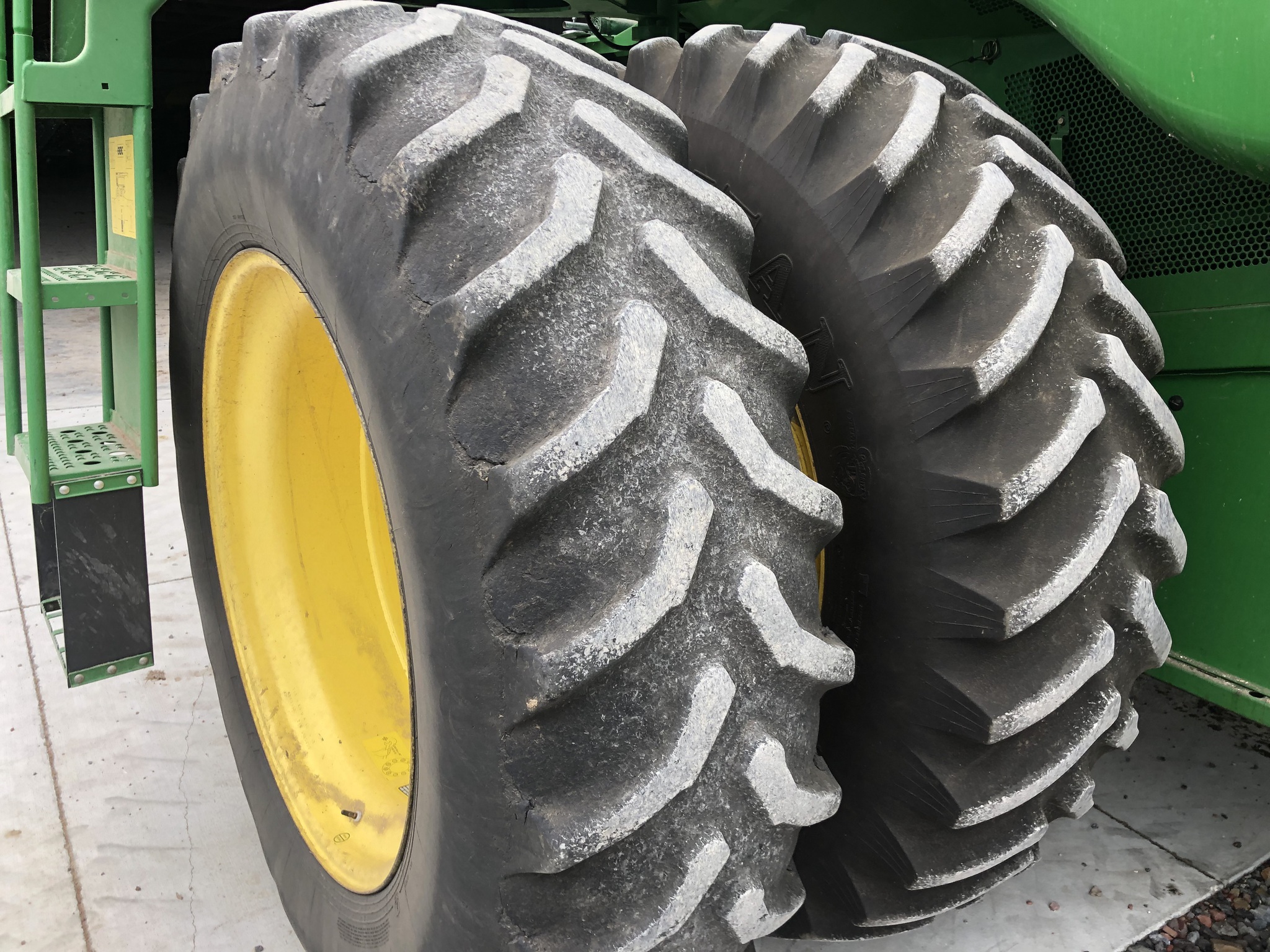 2011 John Deere 9770 STS Image 11