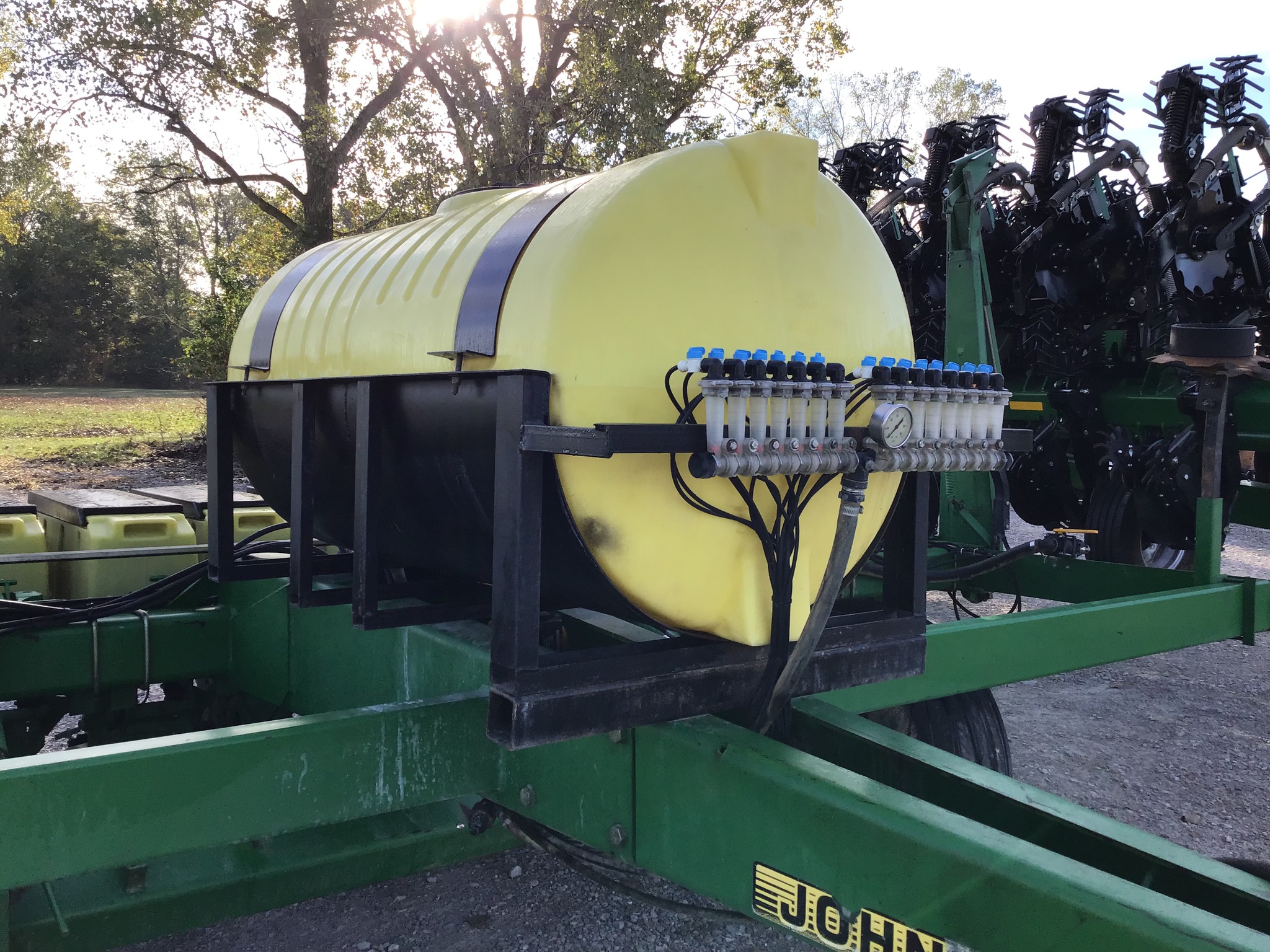 1997 John Deere 1780 Image 8