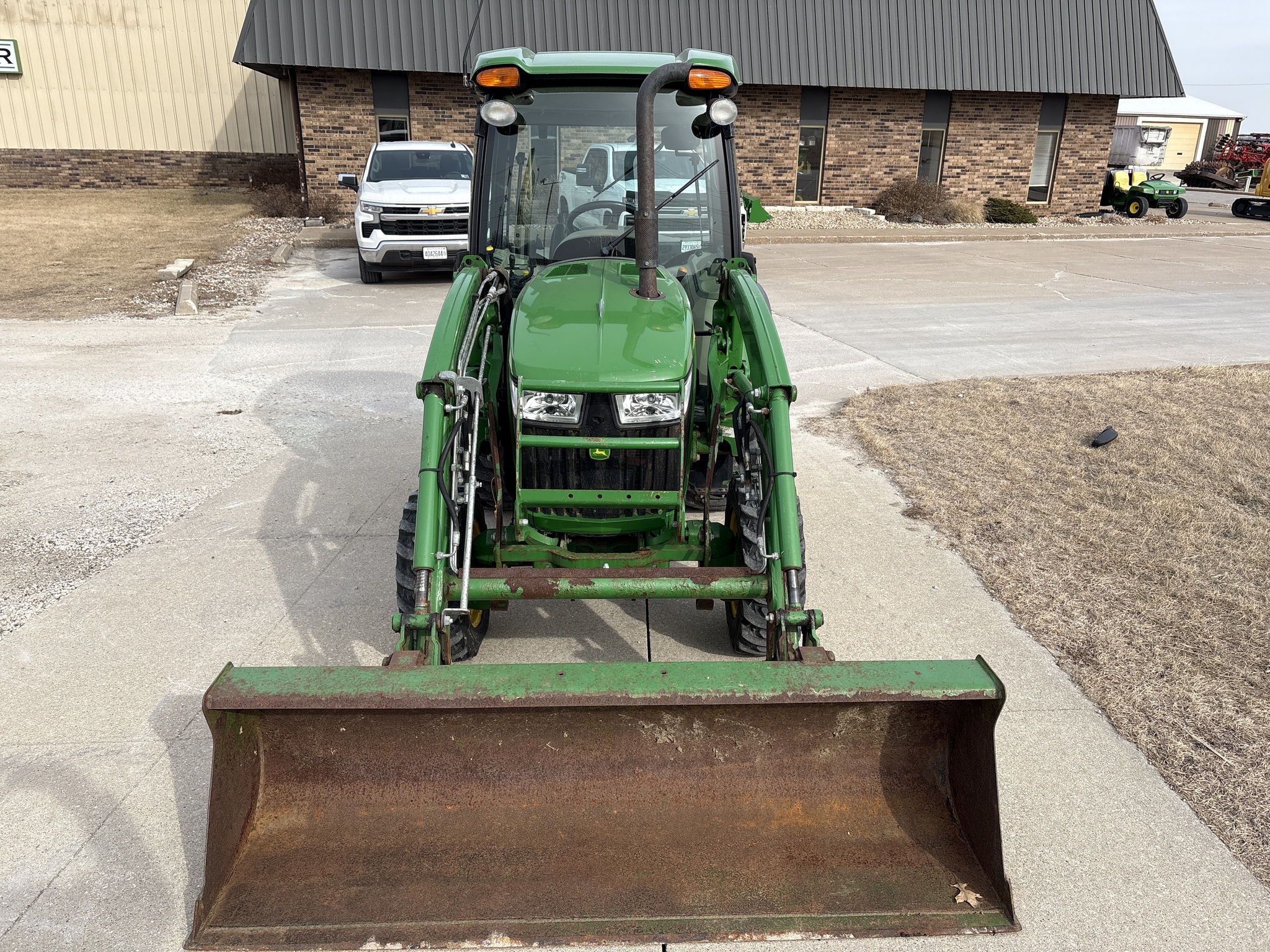  2017 John Deere 3046R at Heritage Tractor in Geneseo, IL