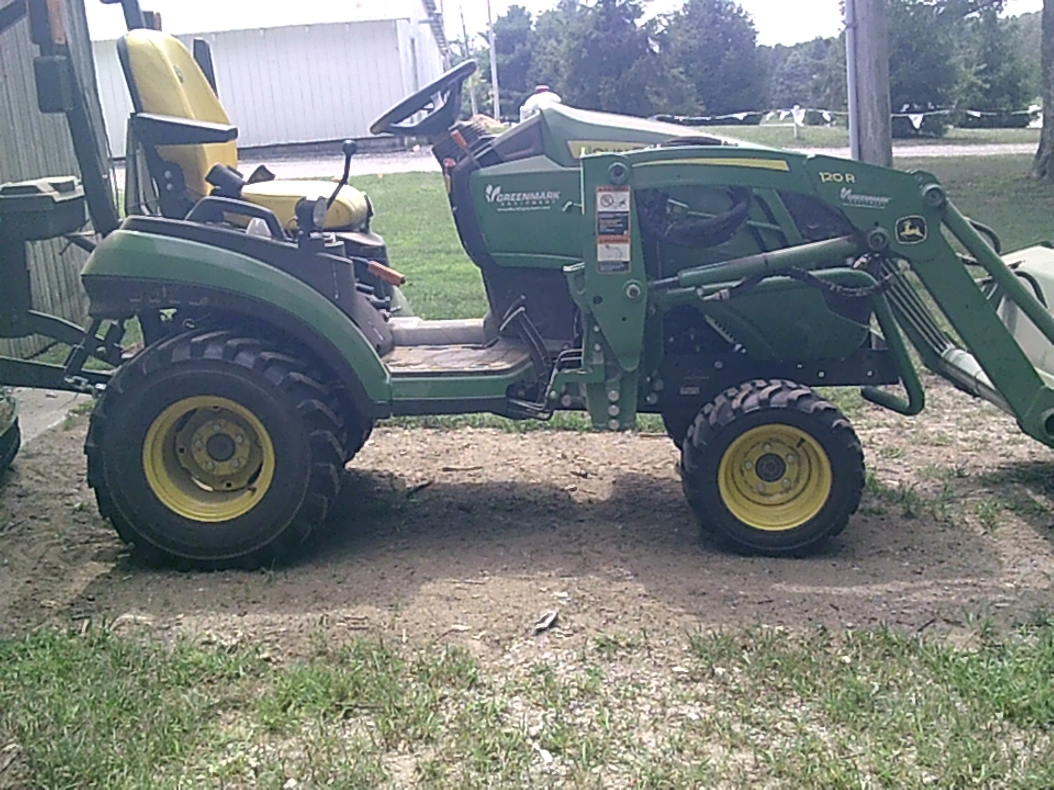 2022 John Deere 1025R Image 2