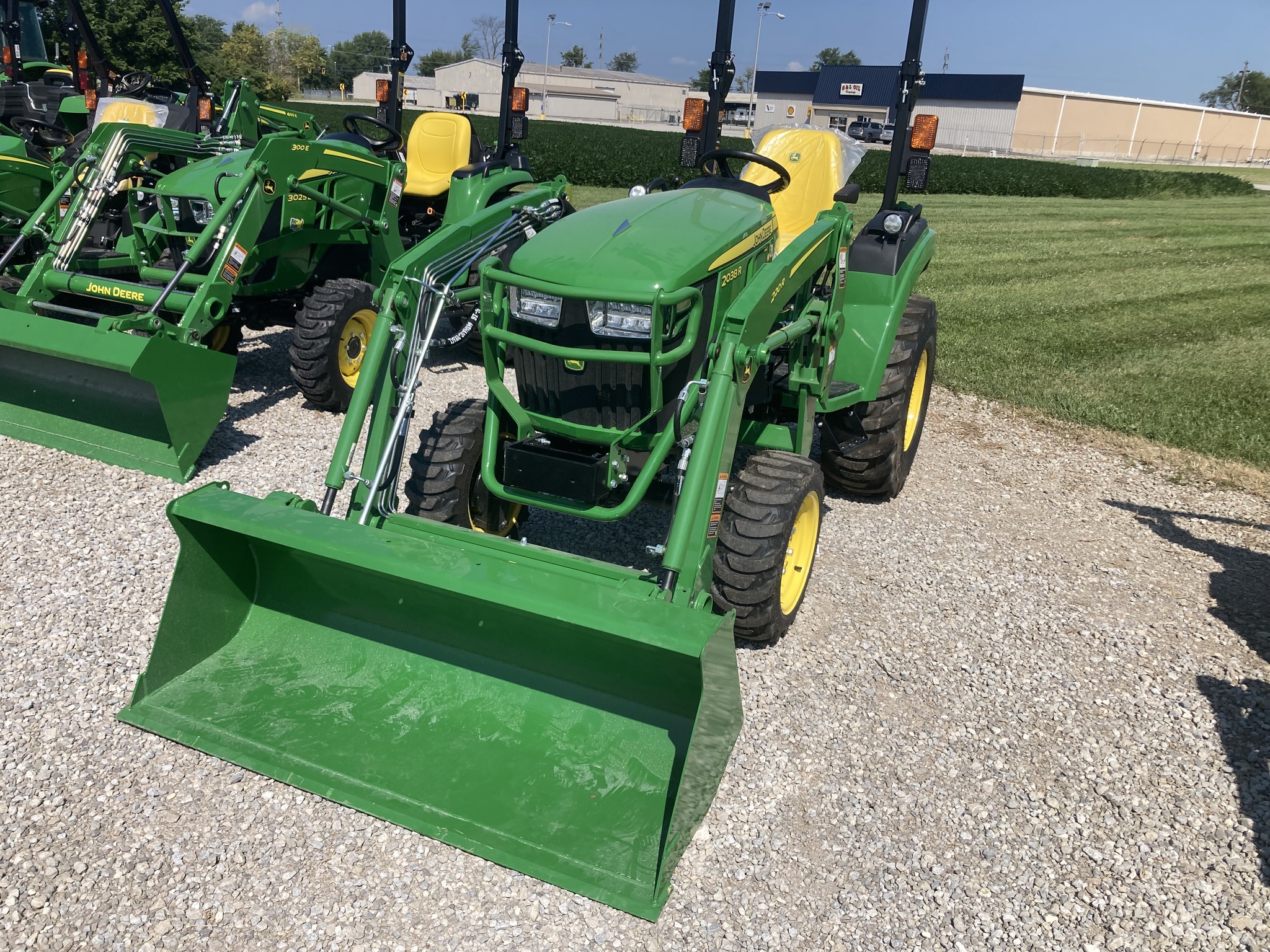 2025 John Deere 2038R Image 2