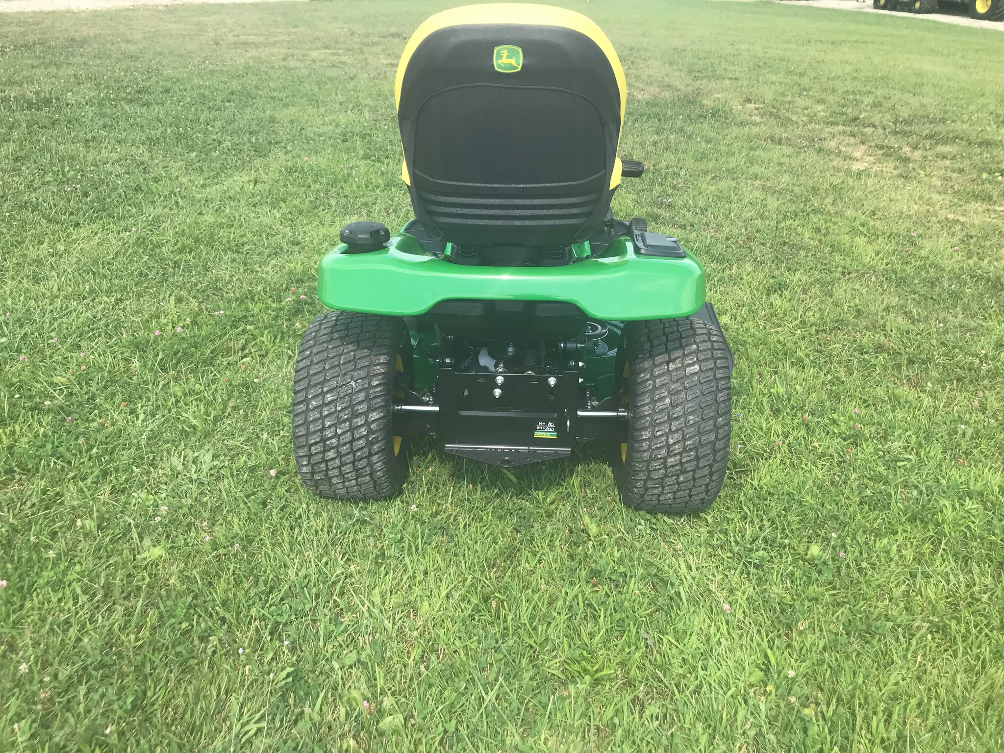 2025 John Deere X354 Image 6