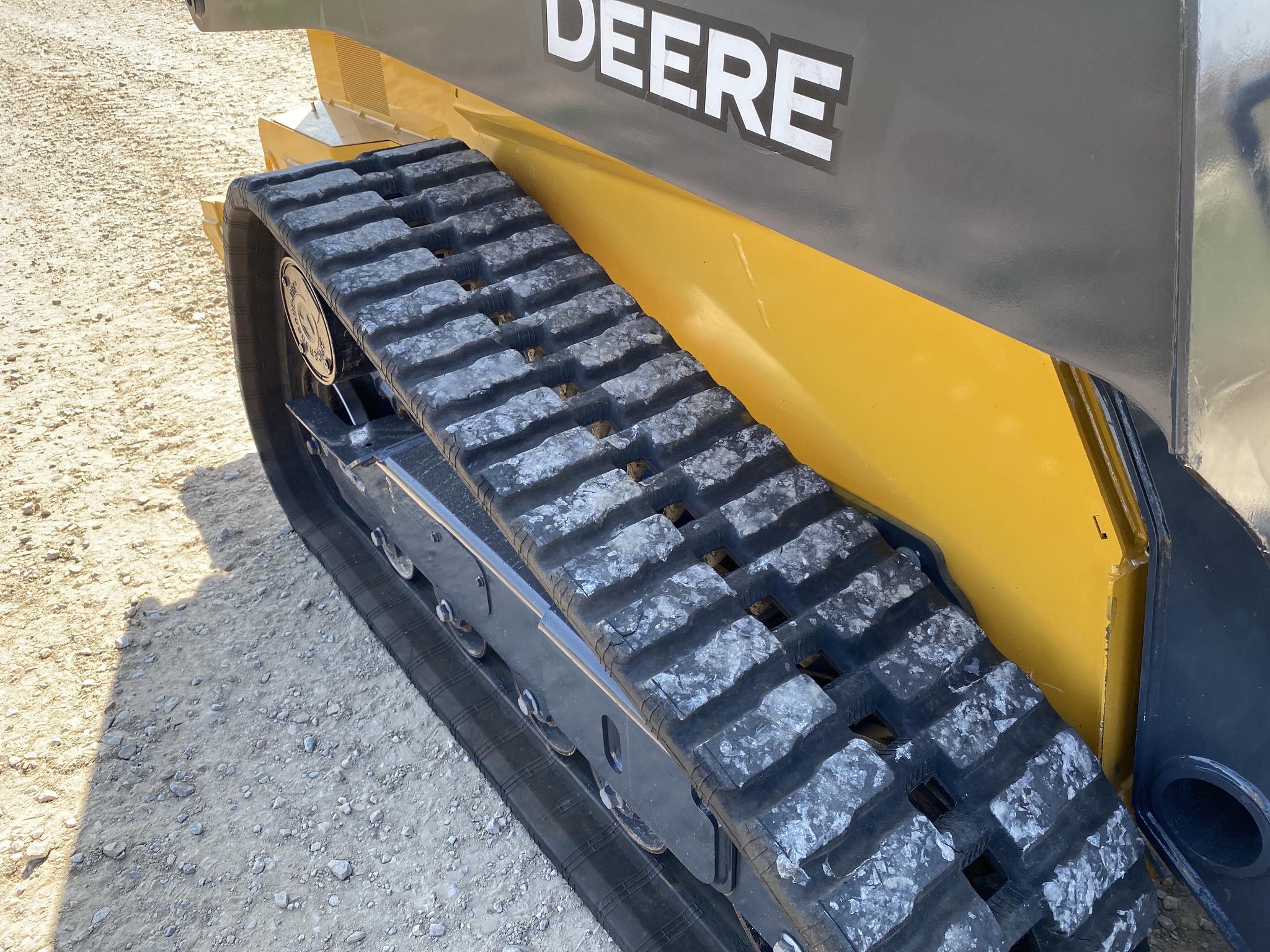 2024 John Deere 325G Image 10