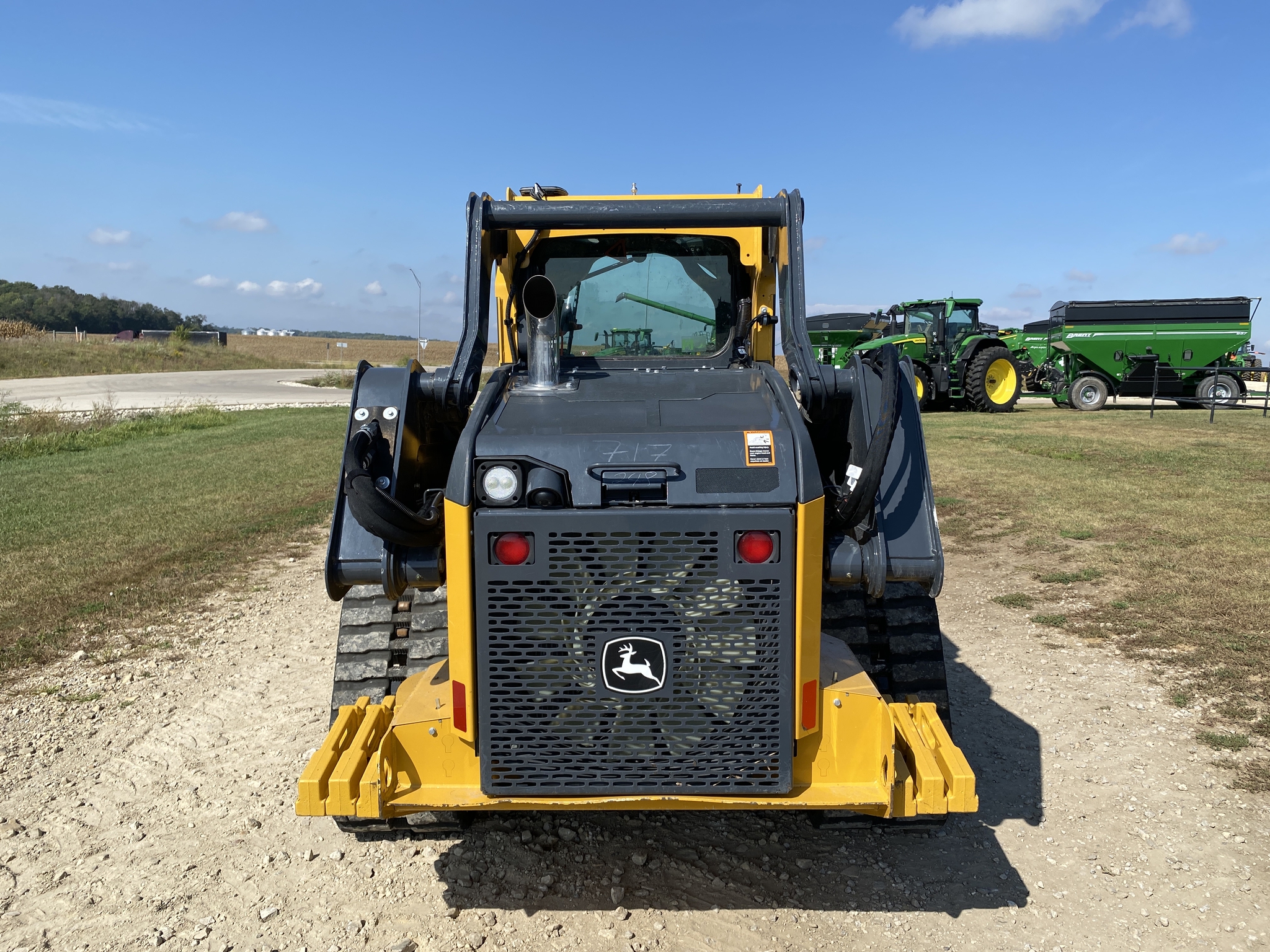 2024 John Deere 325G Image 5