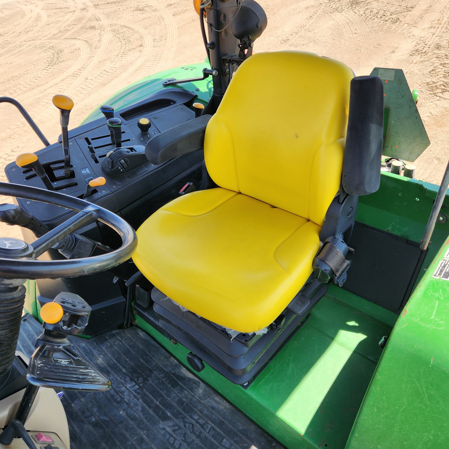 2019 John Deere 6130M Image 11