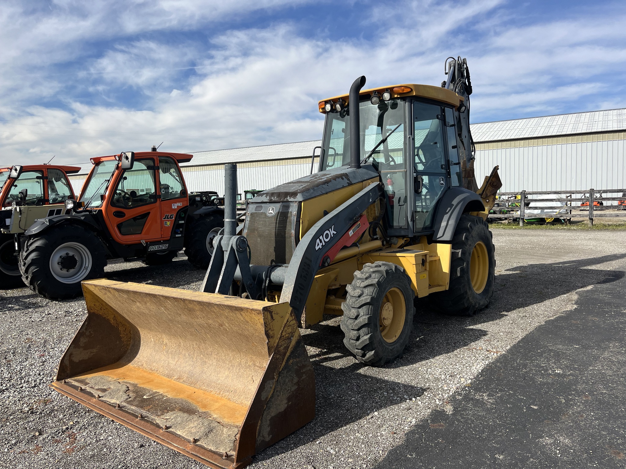 2015 John Deere 410K Image 1