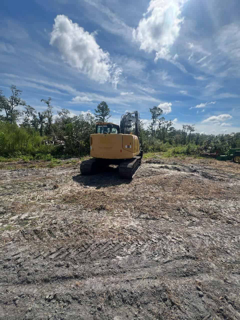 2014 John Deere 135G Image 7