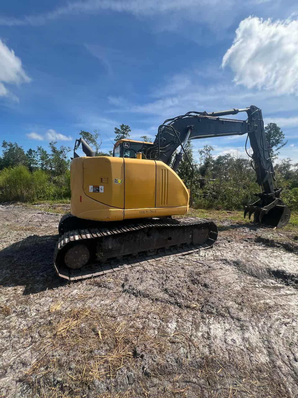 2014 John Deere 135G Image 2