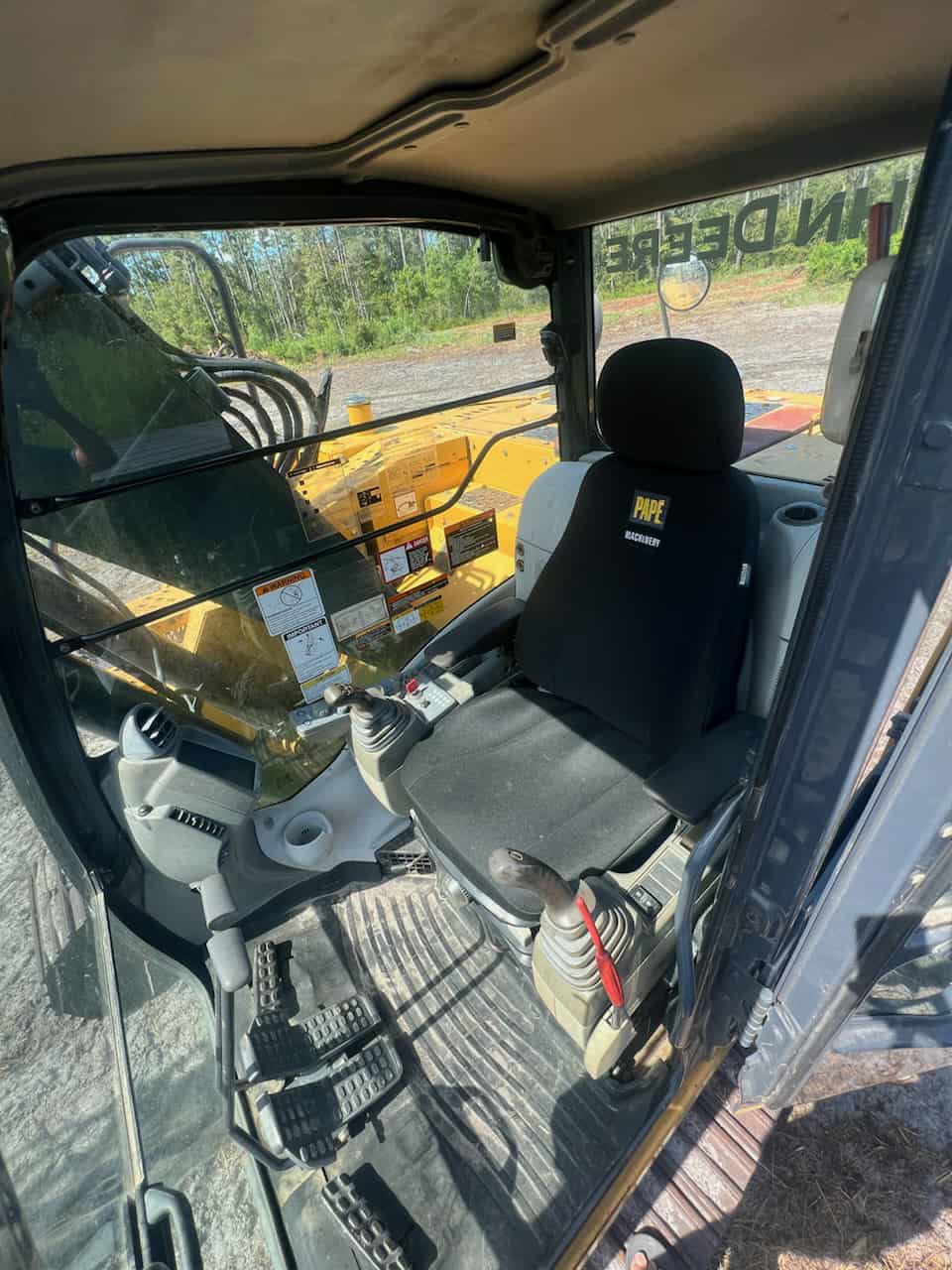 2014 John Deere 135G Image 4