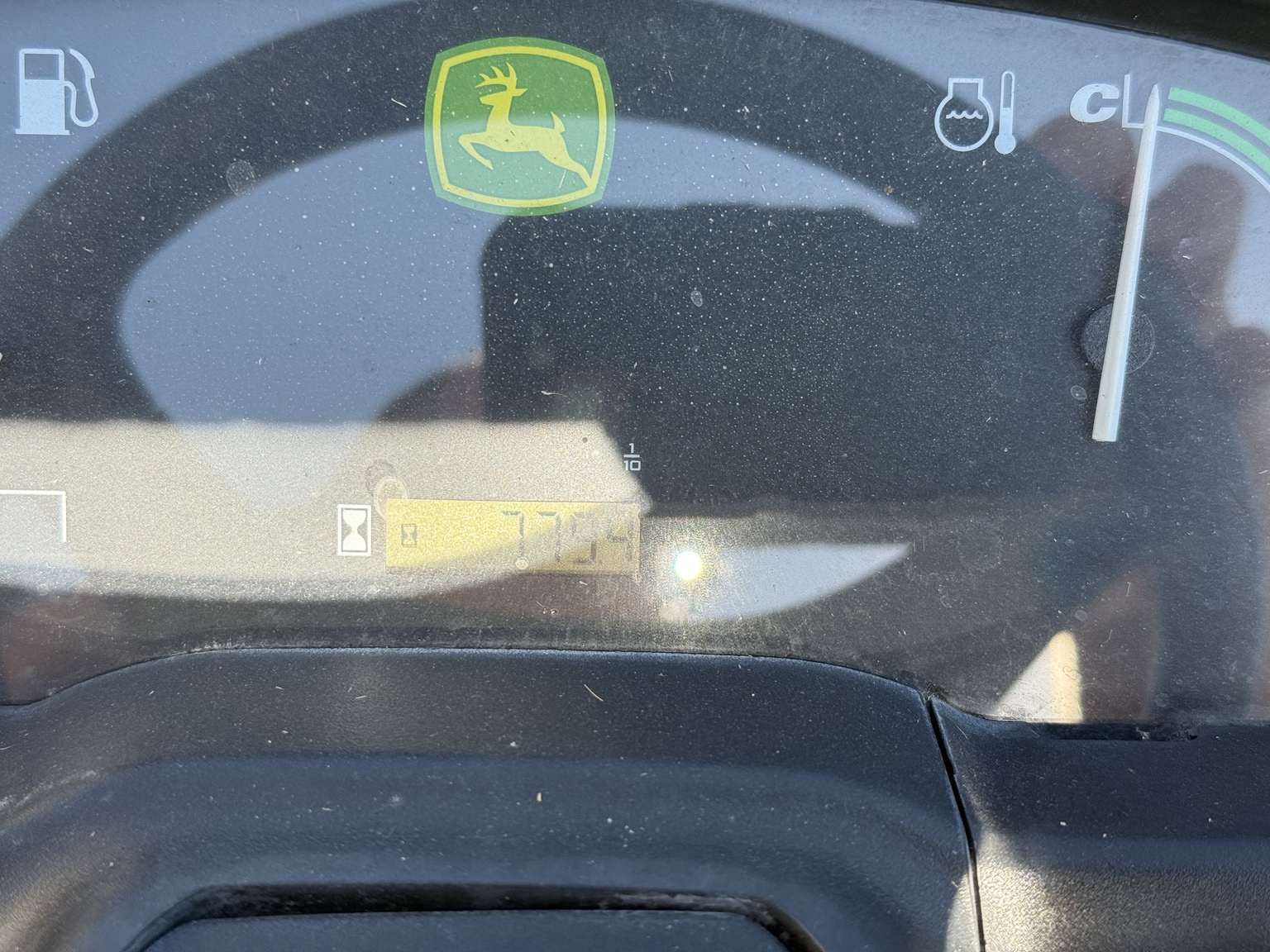 2013 John Deere X739 Image 13