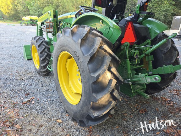 Photo of 2024 John Deere 5060E