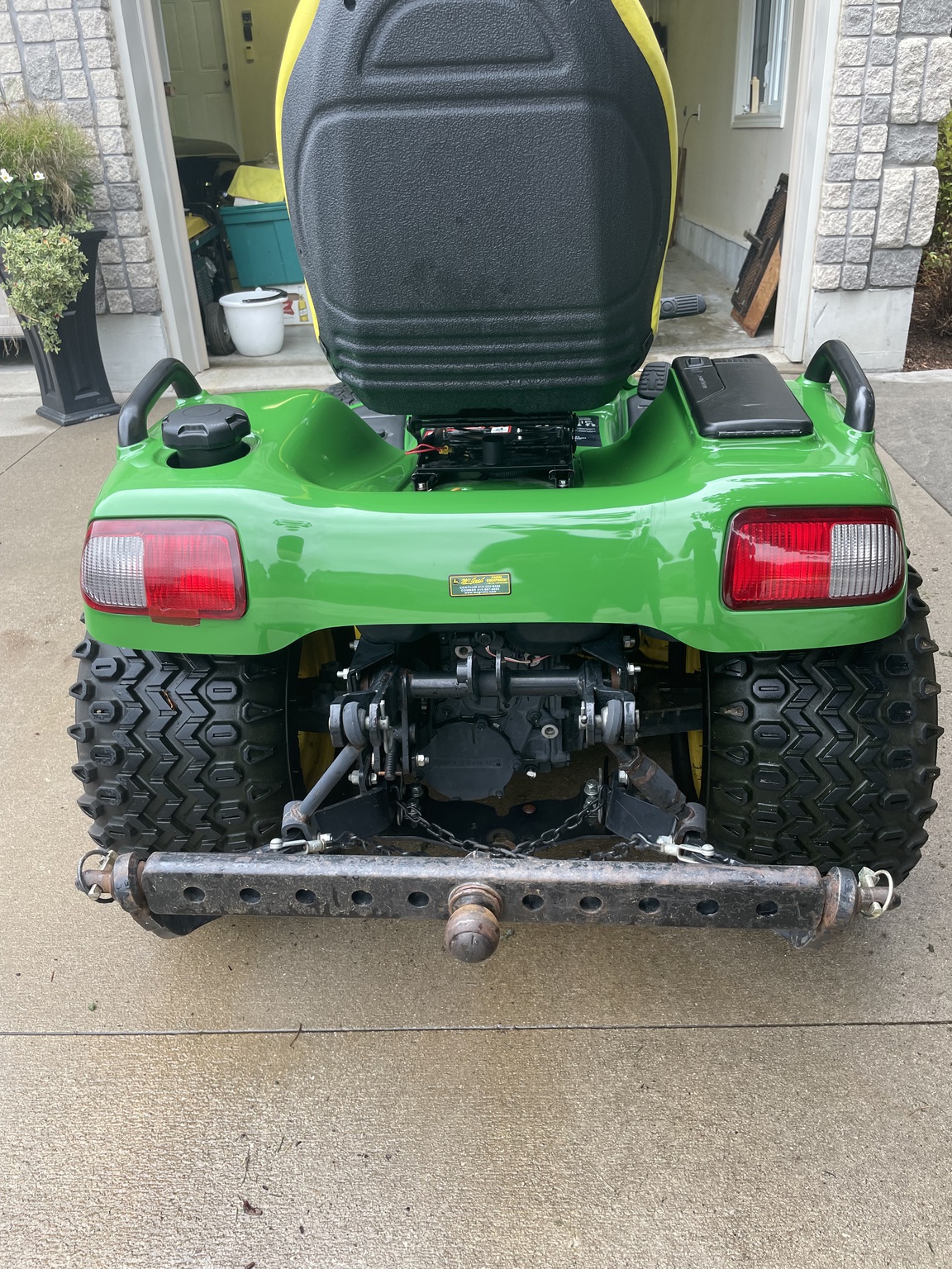 2011 John Deere X728 Image 3