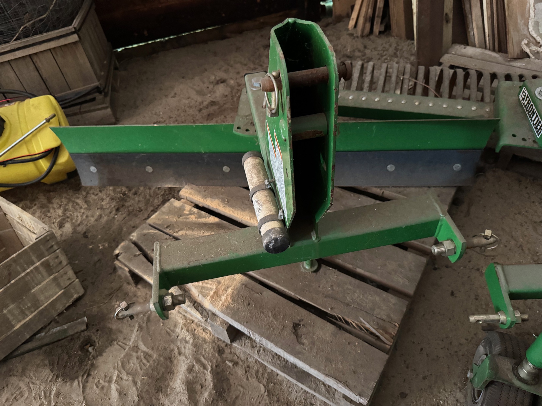 2005 Frontier RB2060 Image 2