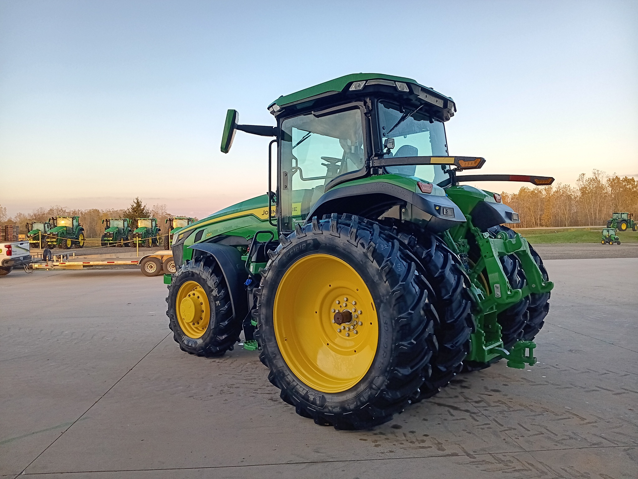 2024 John Deere 8R 230 Image 3