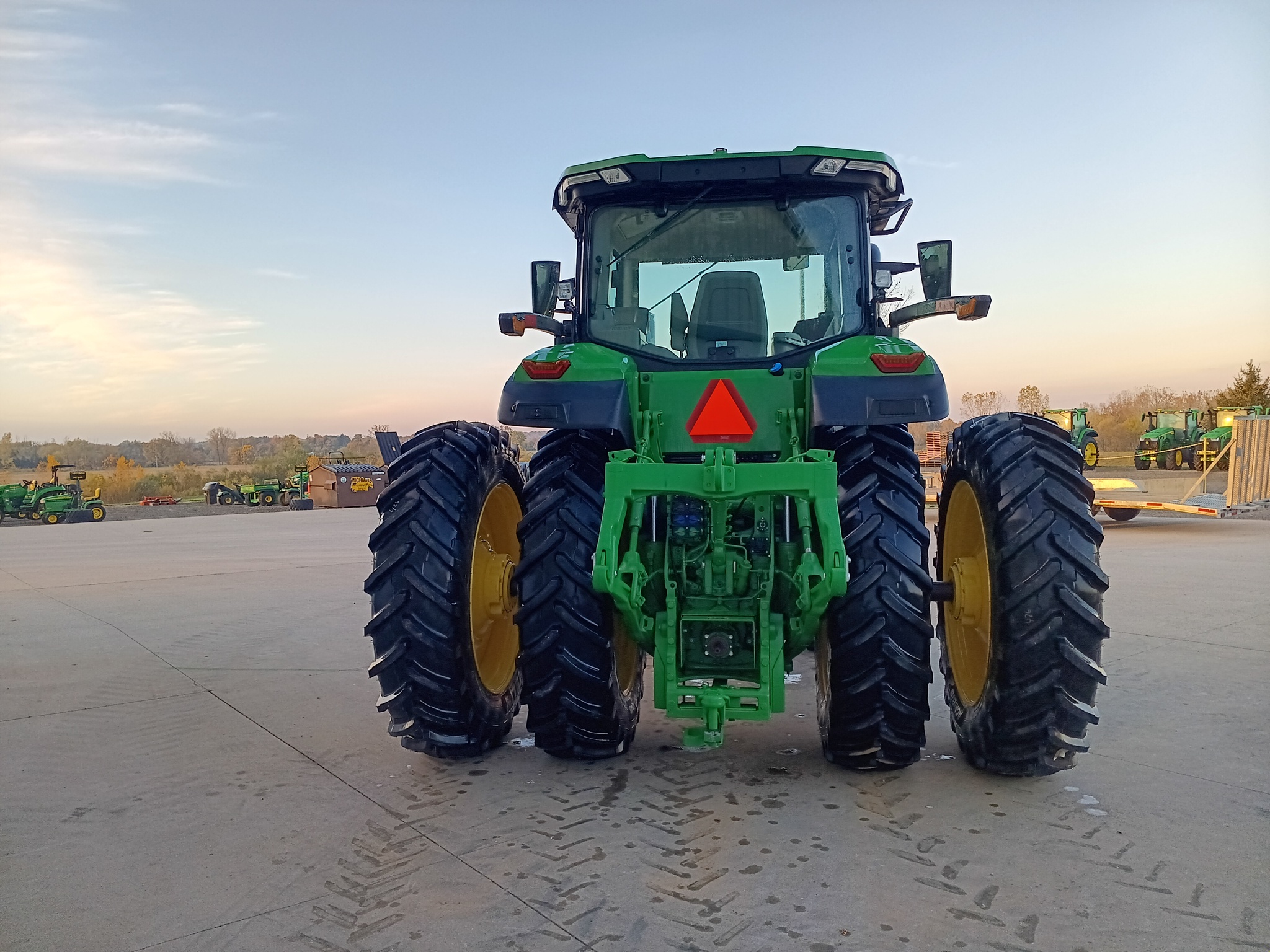 2024 John Deere 8R 230 Image 5