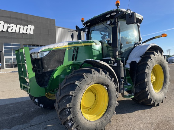 2015 John Deere 7210R