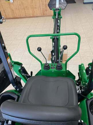 2024 John Deere 1025R Picture 4 2024 John Deere 1025R-4