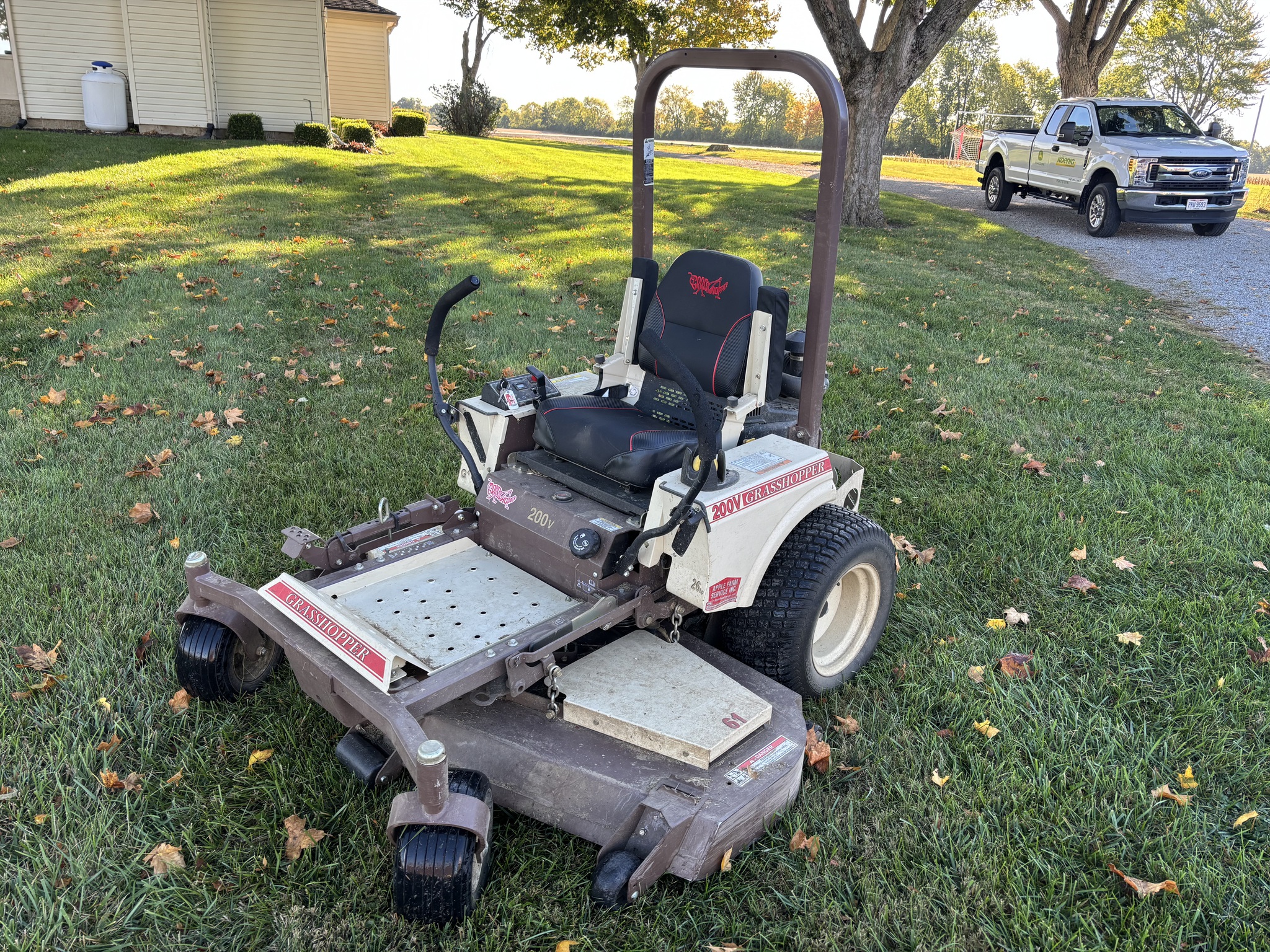 Used 2024 Grasshopper 226V Zero Turn Mowers at Koenig Equipment in Tipp City, OH - PhotoXL2