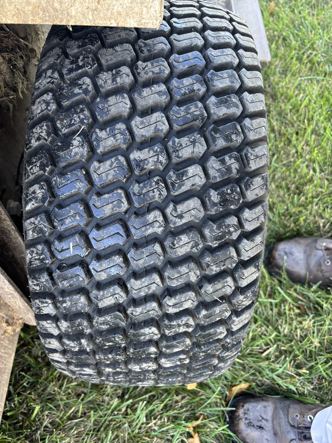 Used 2024 Grasshopper 226V Zero Turn Mowers at Koenig Equipment in Tipp City, OH - PhotoXL11