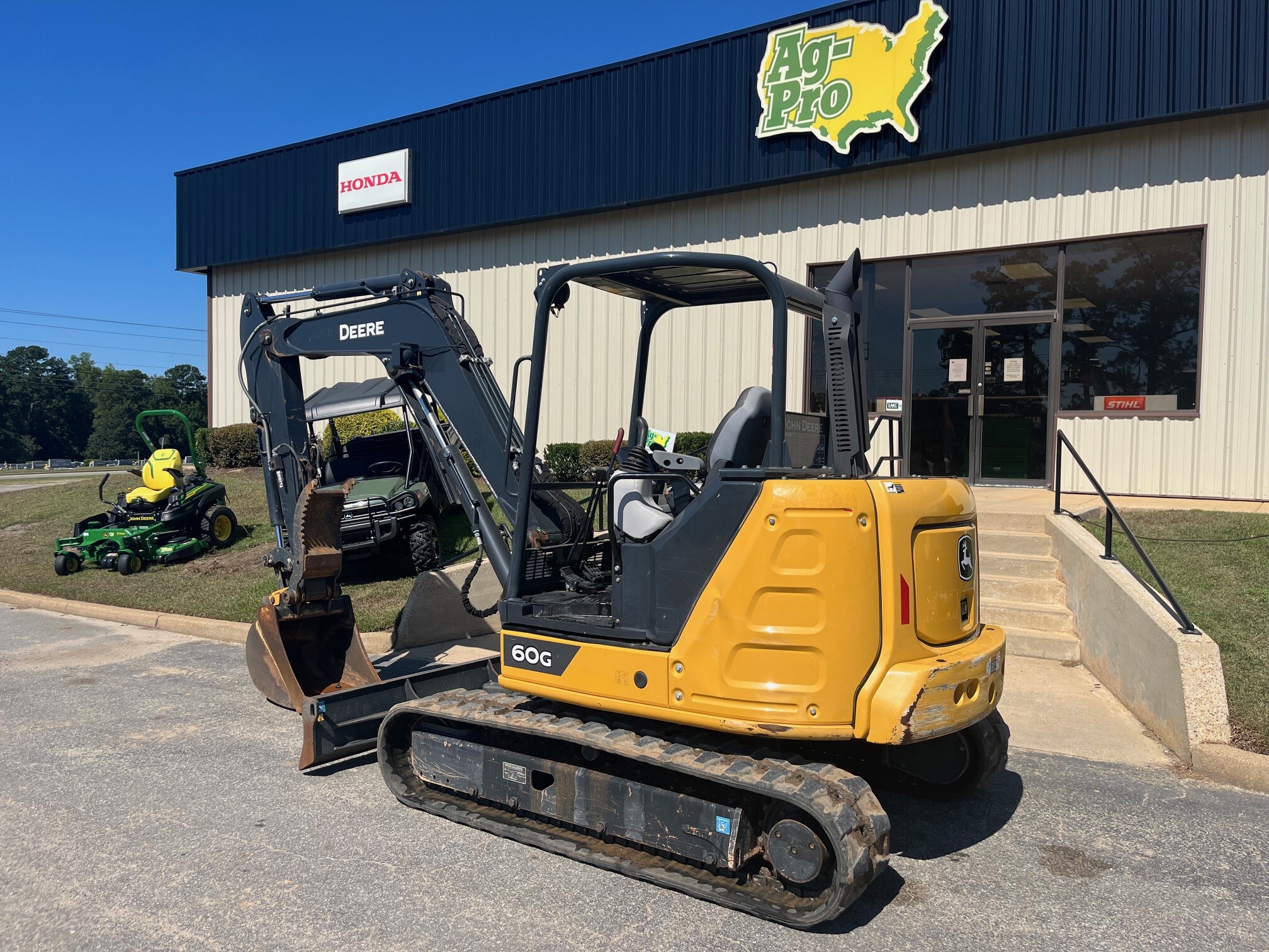 2022 John Deere 60G Image 2