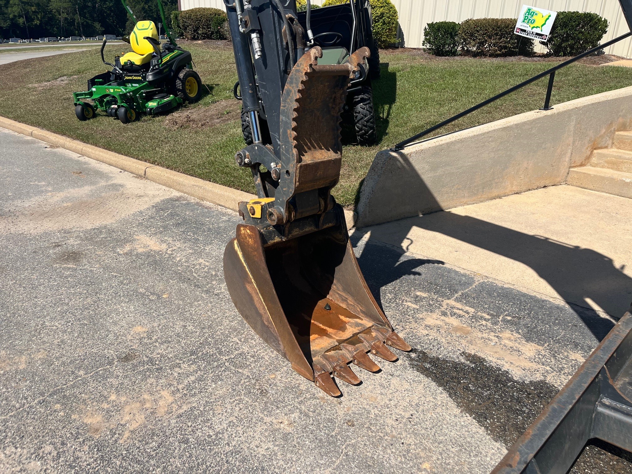 2022 John Deere 60G Image 5