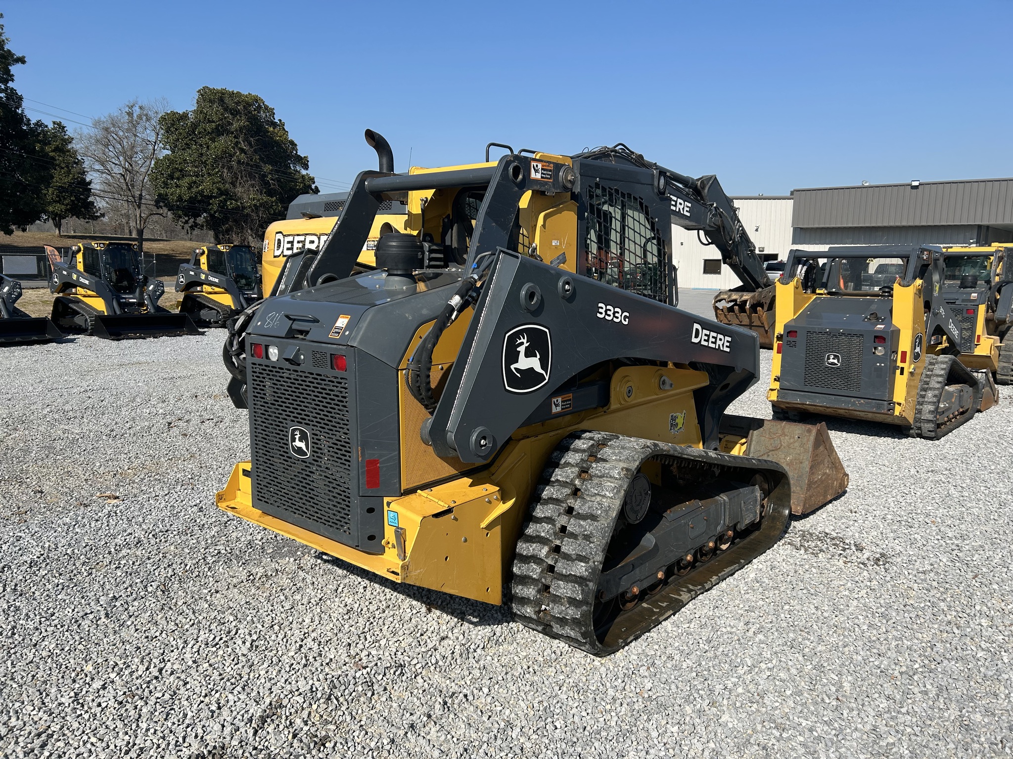 2023 John Deere 333G Image 3