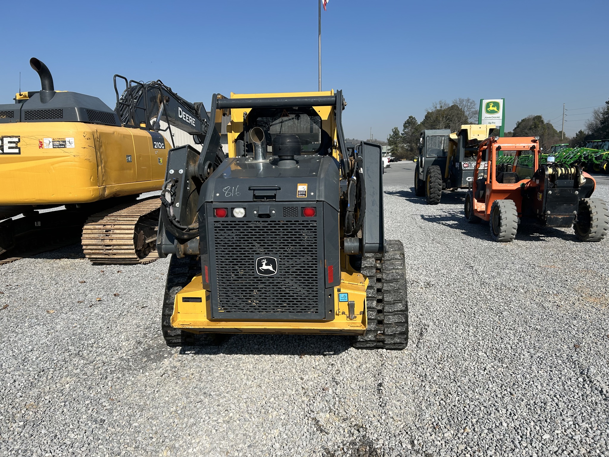 2023 John Deere 333G Image 4