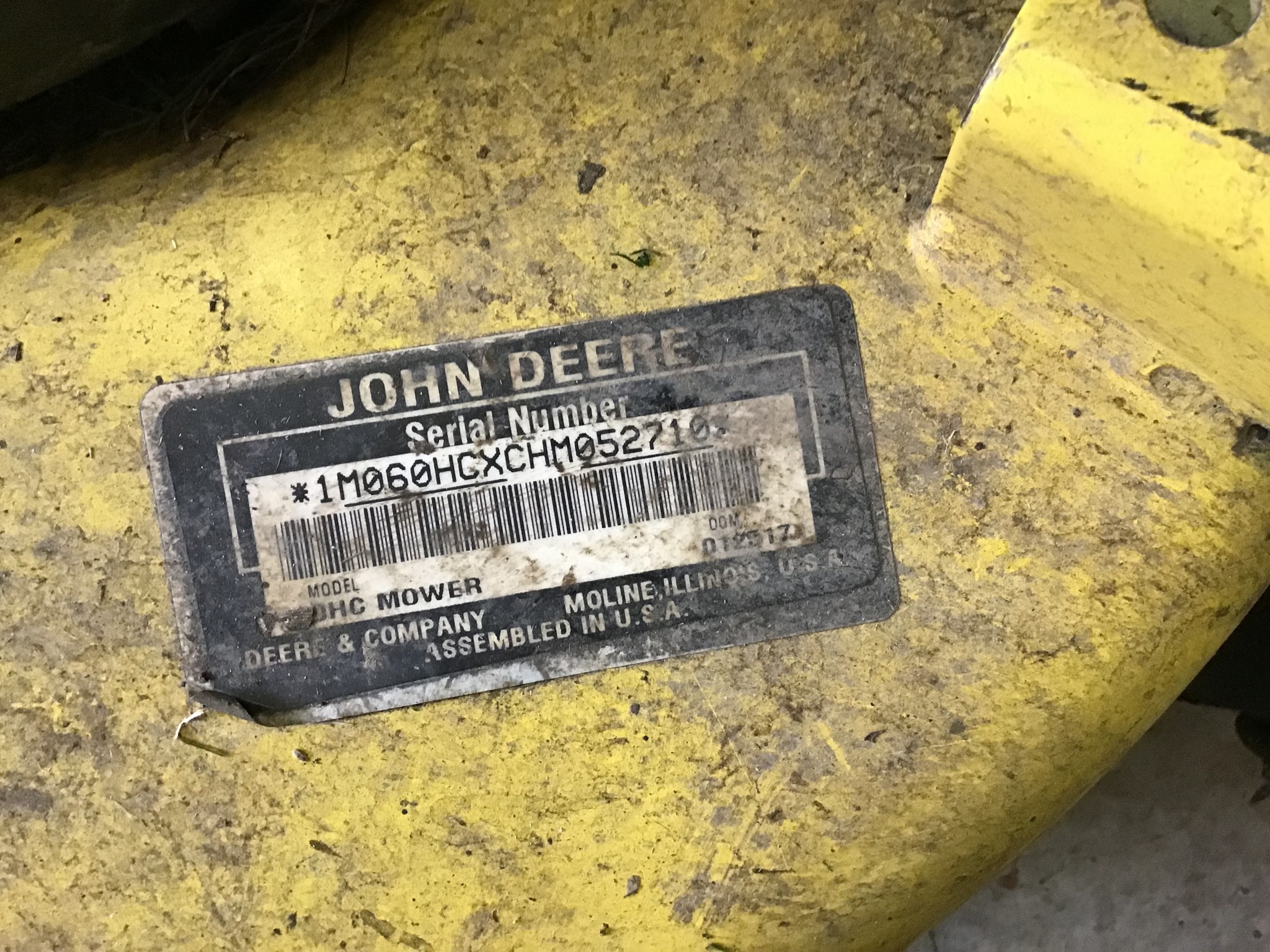 2017 John Deere X758 Image 8