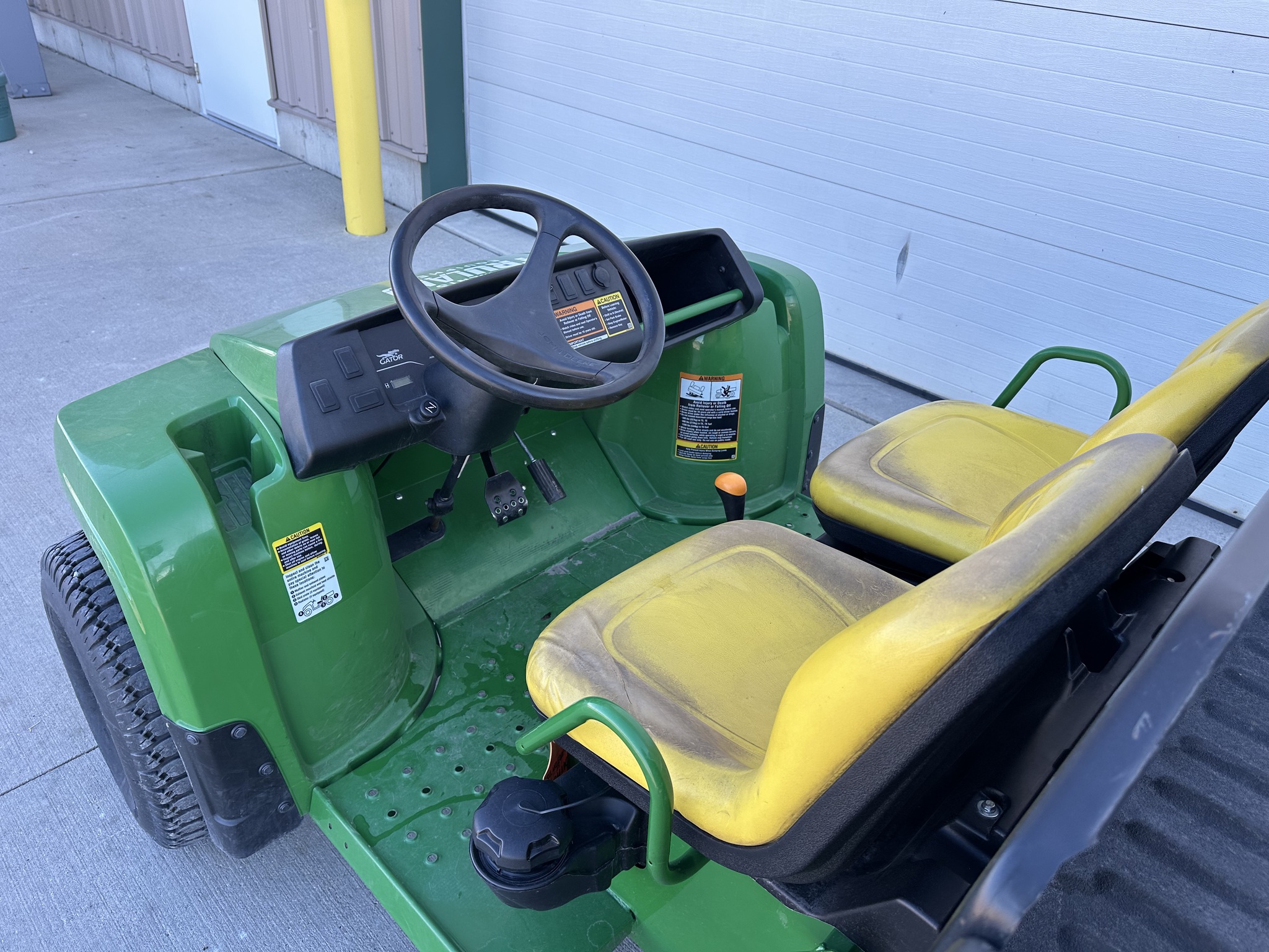 2023 John Deere TX Image 18