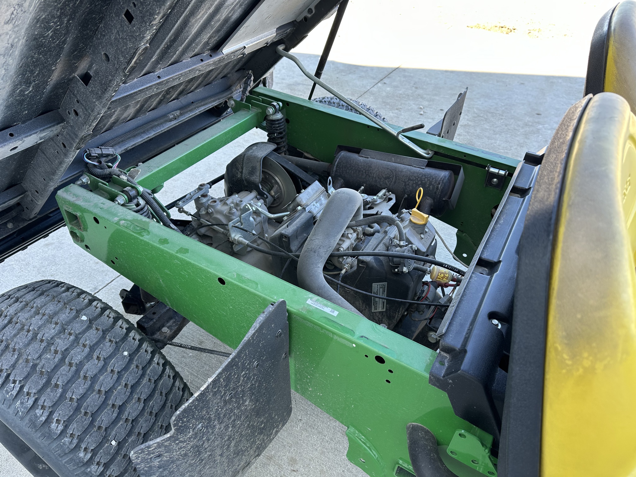 2023 John Deere TX Image 15
