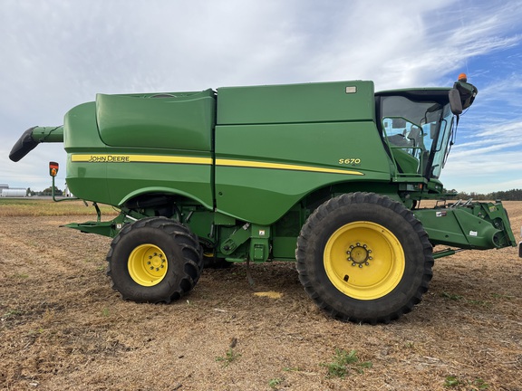 2012 John Deere S670 - Photo4