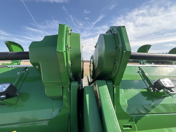 Used 2023 John Deere C16F Corn and Row Crop headers at Koenig Equipment in Urbana, OH - Photo7