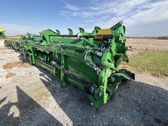 Used 2023 John Deere C16F Corn and Row Crop headers at Koenig Equipment in Urbana, OH - Photo3